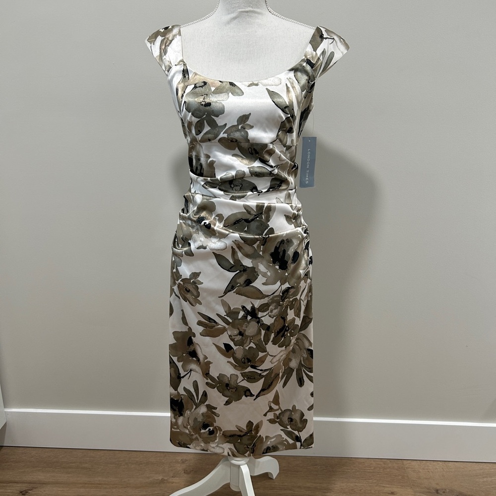 Beautiful stretch satin dress with ruching